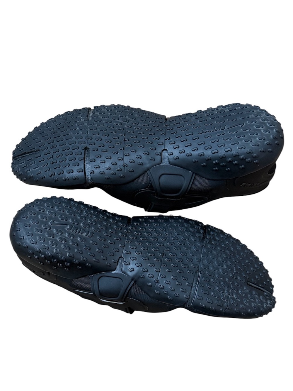 NikeSKIMS Rift Mesh split toe shoe - Picture 4 of 8
